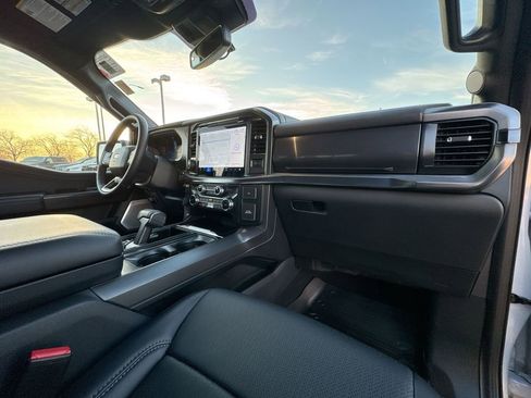 Used 2025 Ford F150 Lariat w/ Equipment Group 502A High image 30