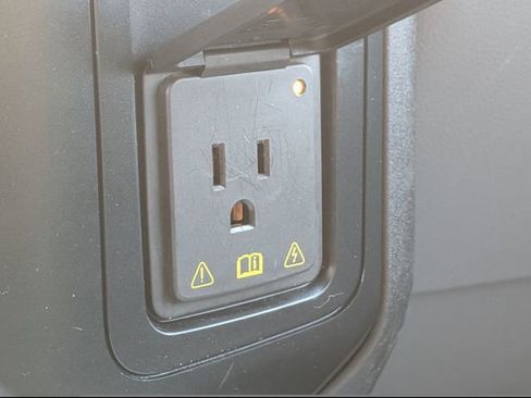 Used 2023 Ford F250 XLT image 24