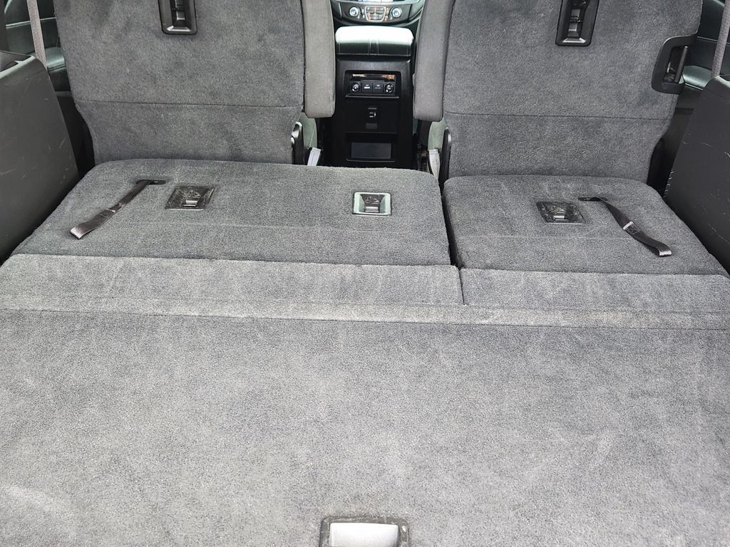 Used 2023 Chevrolet Traverse LT AWD/4WD image 21