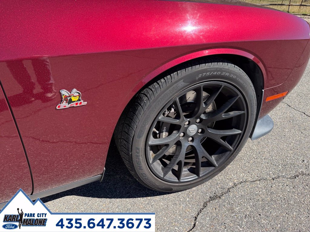 Used 2017 Dodge Challenger R/T Scat Pack w/ Dynamics Package RWD image 9