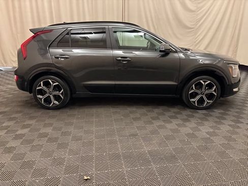 Certified 2023 Kia Niro EX Touring FWD image 4