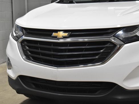 Used 2020 Chevrolet Equinox LS w/ LS Convenience Package FWD image 30