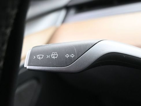 Used 2023 Tesla Model 3 Standard Range RWD image 19