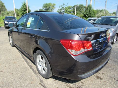 Used 2016 Chevrolet Cruze LT w/ Sun And Sound Package image 24