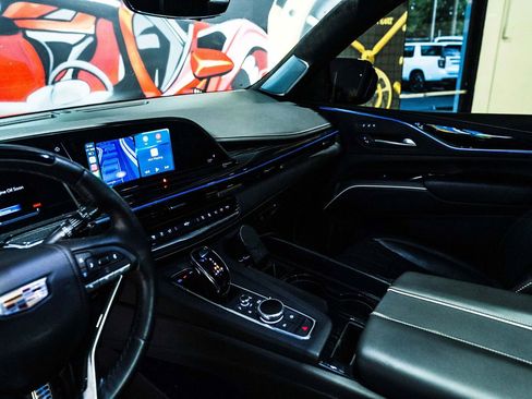 Used 2024 Cadillac Escalade V image 21