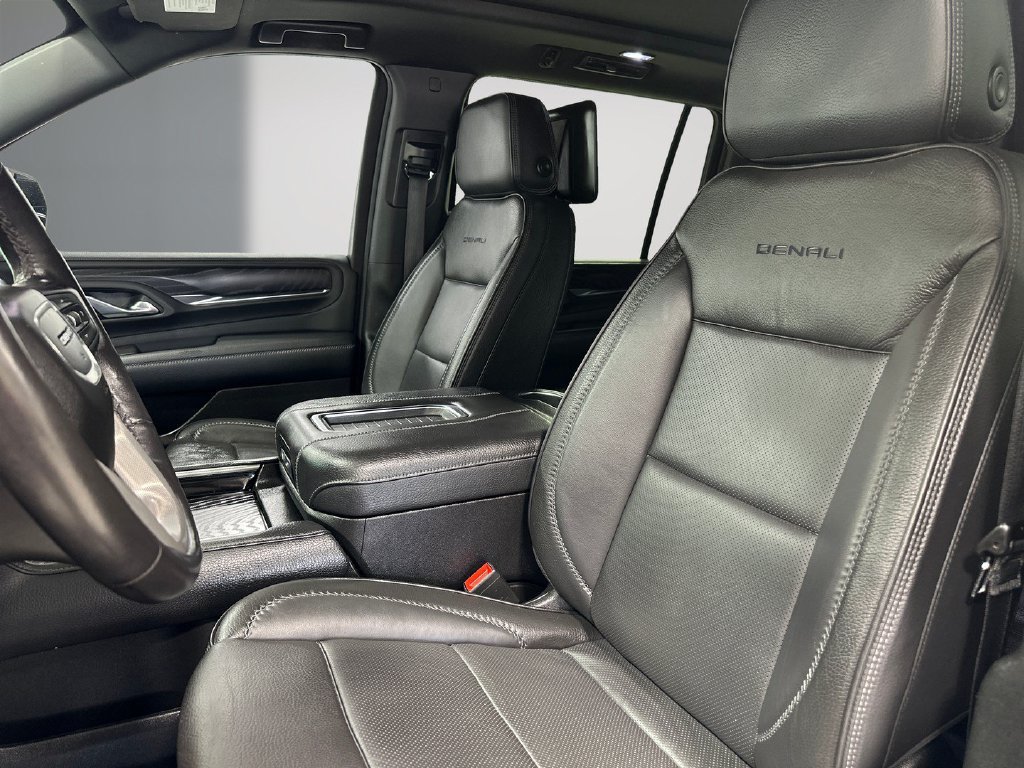 Used 2023 GMC Yukon XL Denali w/ Denali Reserve Package AWD/4WD image 14