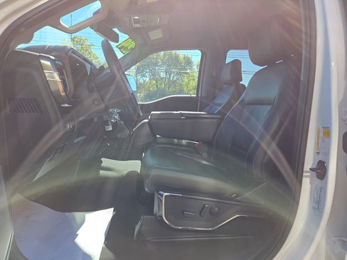Used 2024 Ford F350 Lariat w/ Camper Package image 12