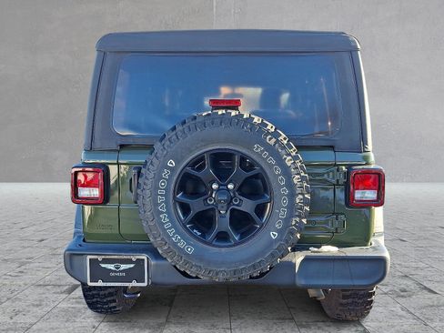 Used 2020 Jeep Wrangler Unlimited Sport image 9