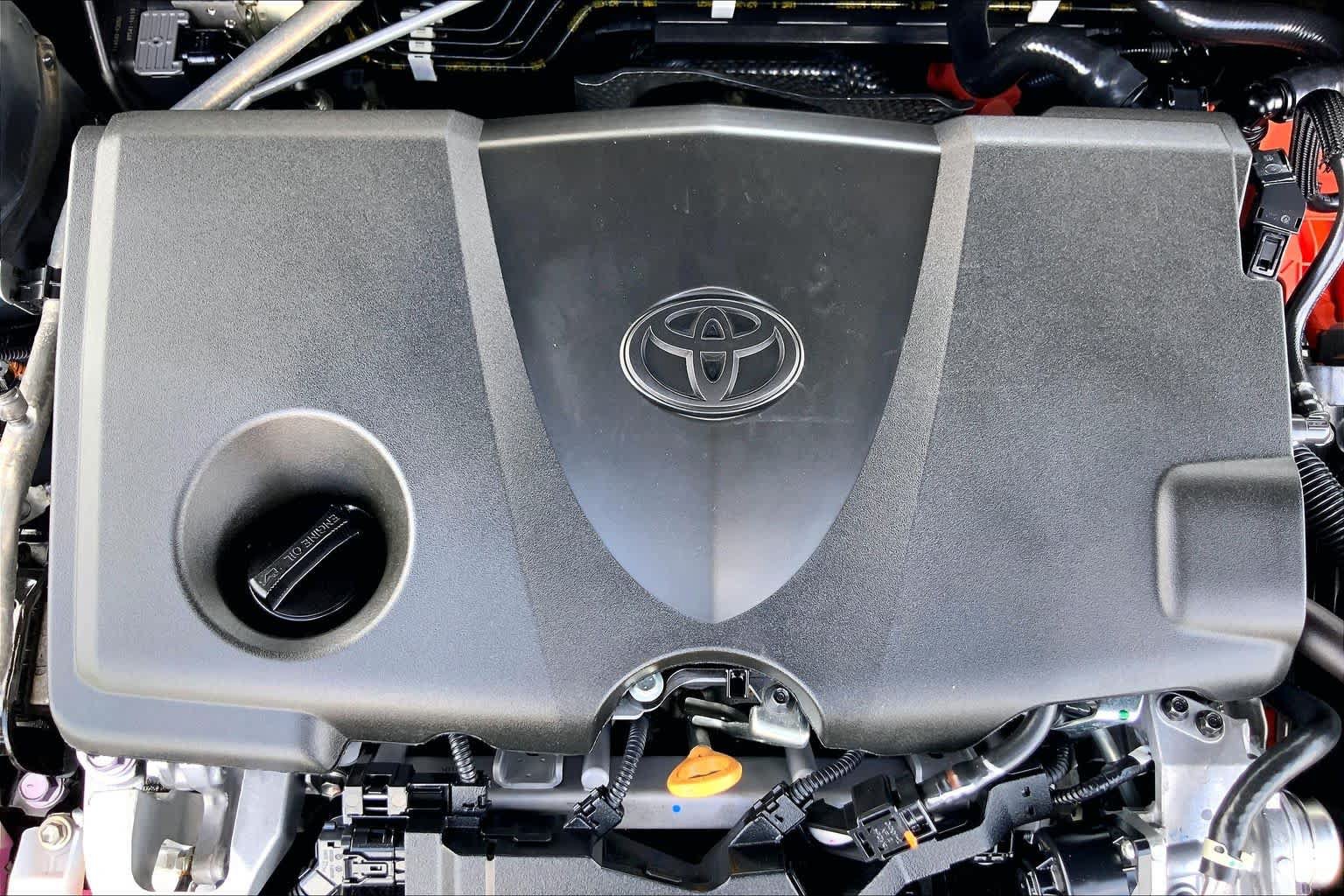 Used 2025 Toyota Camry LE FWD image 32