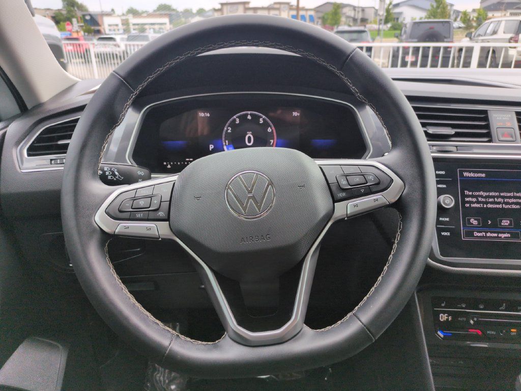 Used 2023 Volkswagen Tiguan SE FWD image 14