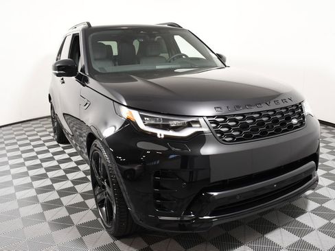 Certified 2025 Land Rover Discovery Dynamic SE AWD/4WD image 9