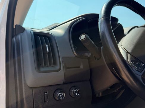 Used 2020 Chevrolet Colorado Z71 AWD/4WD image 10