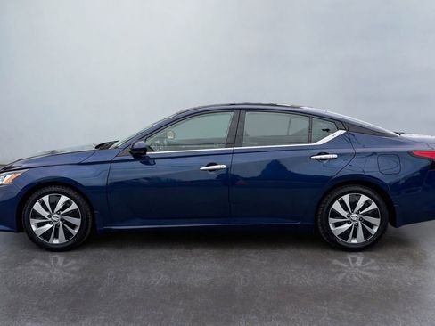 Used 2022 Nissan Altima 2.5 Platinum image 6