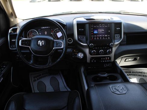 Used 2019 RAM 1500 Laramie AWD/4WD image 10