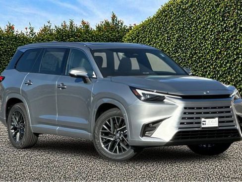 New 2026 Lexus TX 350 AWD image 2