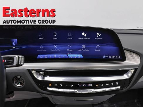 Used 2023 Cadillac Lyriq 2WD image 12