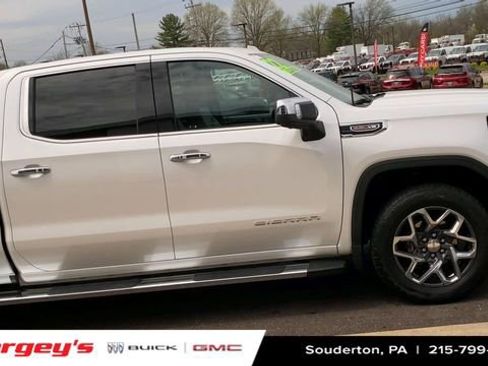 Certified 2022 GMC Sierra 1500 SLT w/ SLT Premium Plus Package AWD/4WD image 11