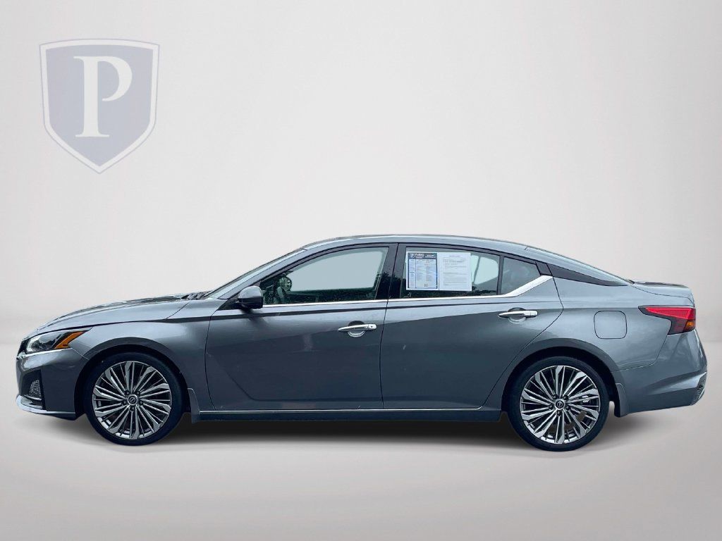 Used 2023 Nissan Altima 2.5 SL FWD image 5