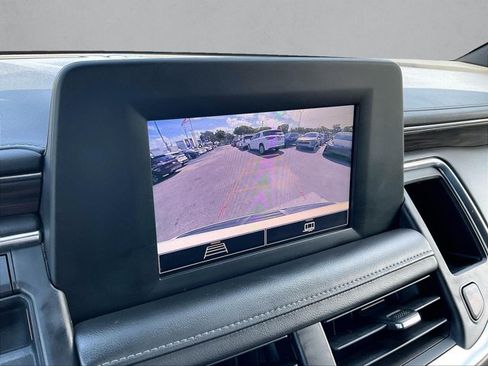 Used 2022 Chevrolet Suburban LS RWD image 23