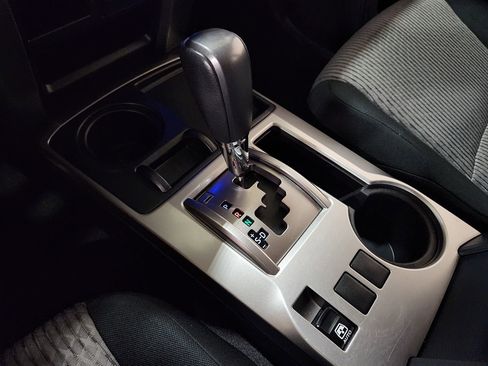 Used 2021 Toyota 4Runner SR5 image 42