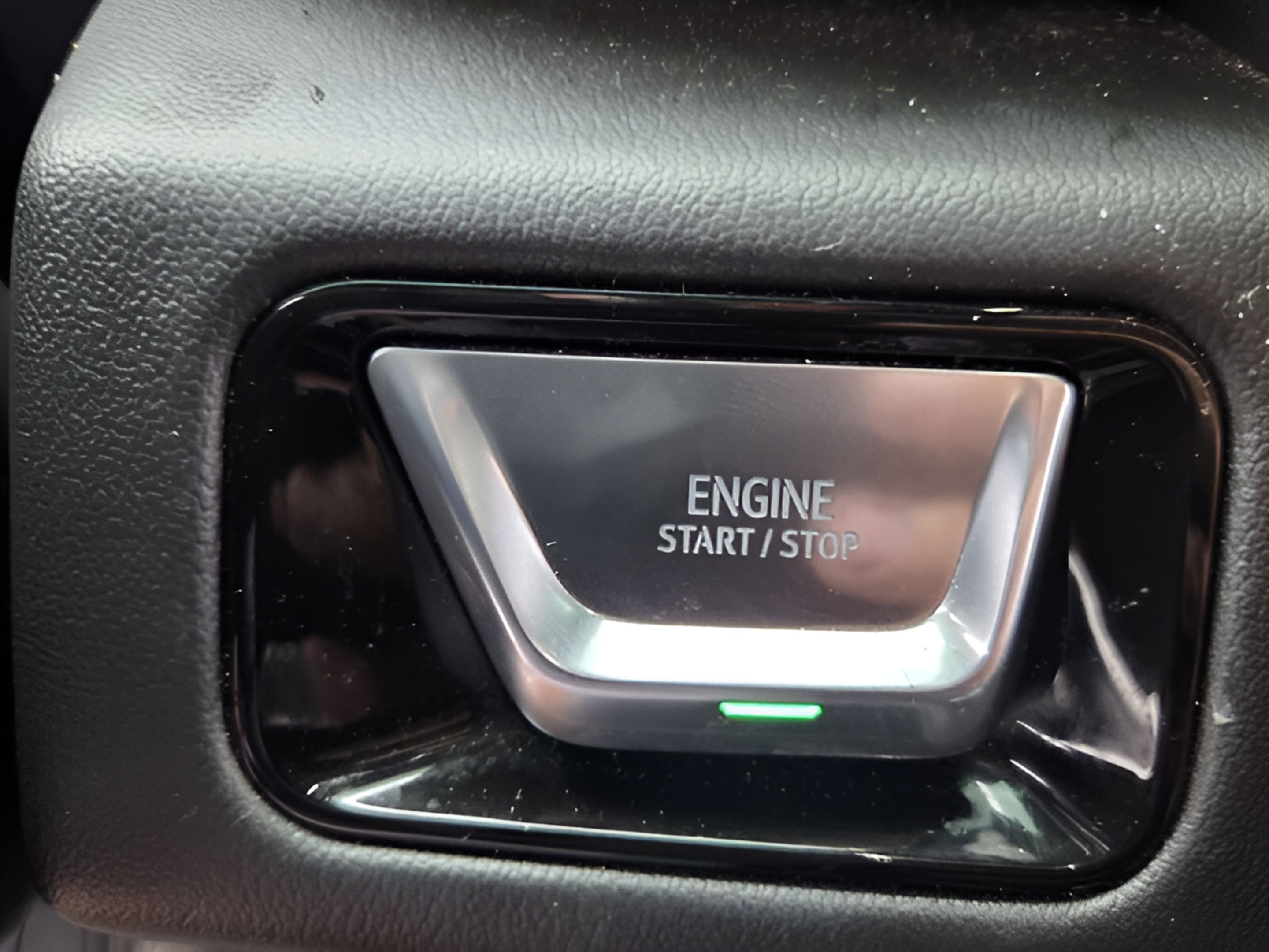 Used 2025 GMC Yukon XL Elevation AWD/4WD image 24