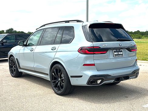 New 2027 BMW X7 xDrive40i w/ M Sport Package AWD/4WD image 6