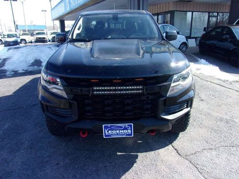 Used 2021 Chevrolet Colorado ZR2 w/ ZR2 Midnight Special Edition AWD/4WD image 3