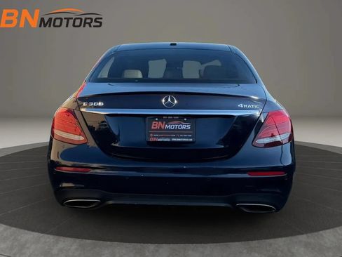 Used 2017 Mercedes-Benz E 300 4MATIC image 6