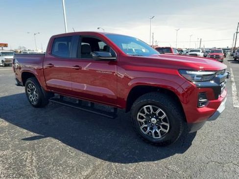 Used 2024 Chevrolet Colorado Z71 w/ Z71 Convenience Package 2 AWD/4WD image 2