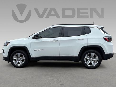 Used 2022 Jeep Compass Latitude image 6