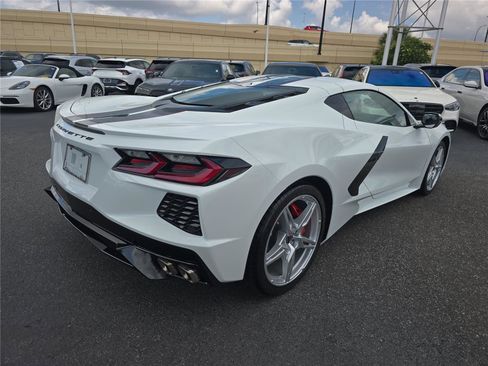 Used 2025 Chevrolet Corvette Stingray Coupe w/ 1LT RWD image 3