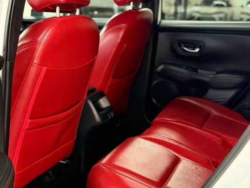 Used 2023 Honda HR-V Sport image 12