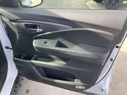 Certified 2023 Honda Ridgeline RTL-E image 16