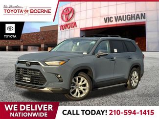 New 2026 Toyota Grand Highlander Limited video 1