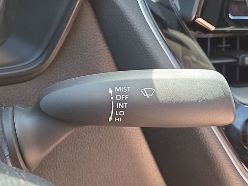 Used 2024 Toyota Corolla LE FWD image 28