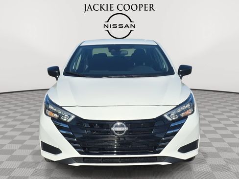 Certified 2025 Nissan Versa S w/ Trunk Package FWD image 2