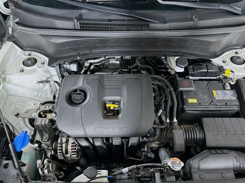 Used 2025 Kia Seltos S image 32