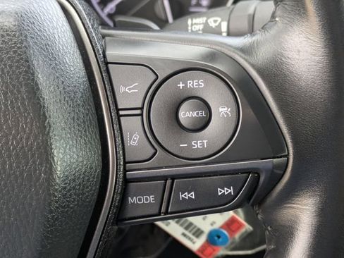 Used 2023 Toyota Camry SE image 19