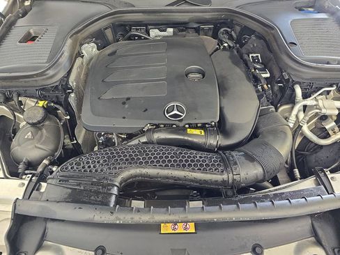 Used 2022 Mercedes-Benz GLC 300 image 32
