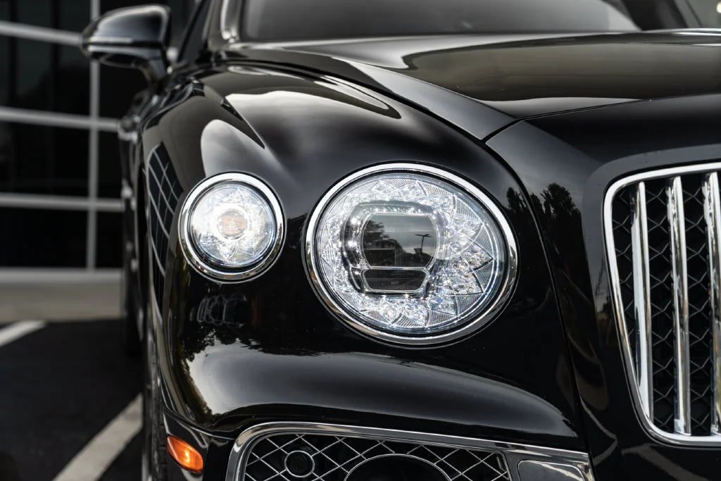 Used 2020 Bentley Flying Spur W12 AWD/4WD image 9