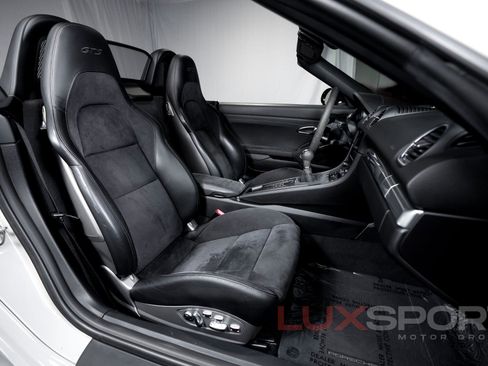 Used 2018 Porsche 718 Boxster GTS image 50