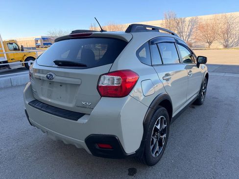 Used 2015 Subaru Crosstrek 2.0i Premium AWD/4WD image 12
