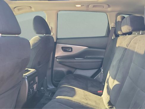 Used 2019 Nissan Murano SV w/ Premium Package FWD image 13