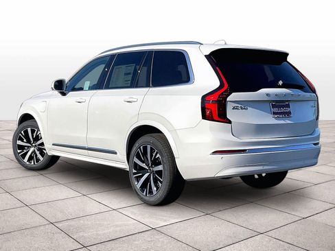 New 2026 Volvo XC90 T8 Core AWD/4WD image 3