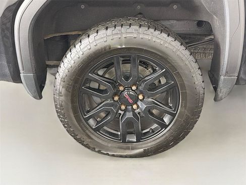 Used 2022 GMC Sierra 1500 Elevation w/ Elevation Premium Package AWD/4WD image 35