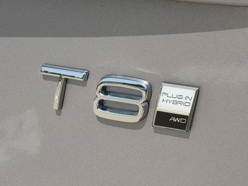 New 2026 Volvo XC90 T8 Plus w/ Protection Package Premier AWD/4WD image 9