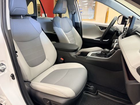 Used 2023 Toyota RAV4 Limited AWD/4WD image 14