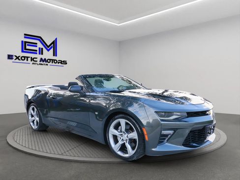 Used 2017 Chevrolet Camaro SS RWD image 4