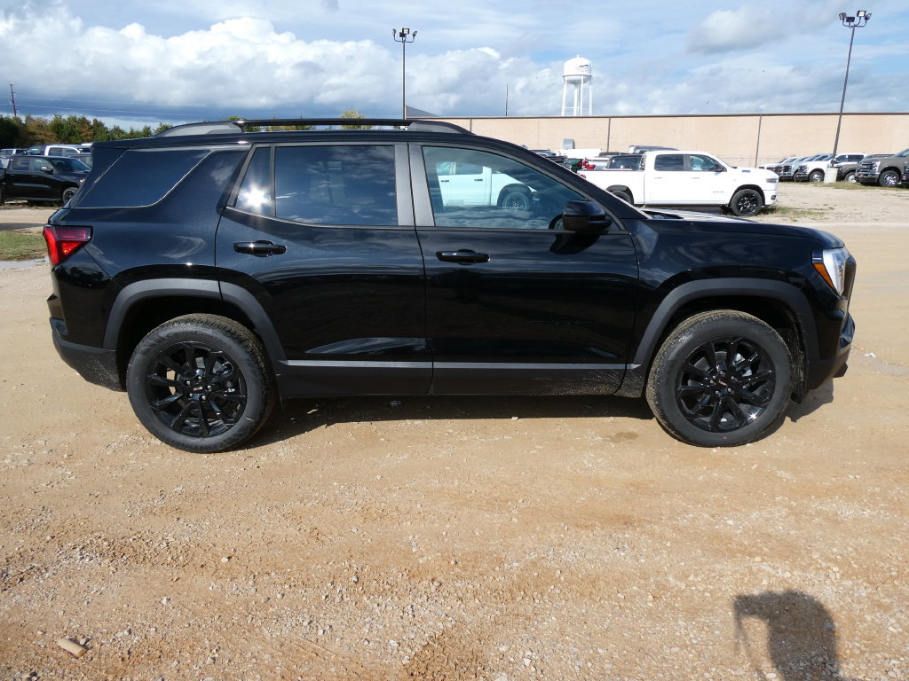 New 2027 GMC Terrain Elevation w/ Elevation Premium Package AWD/4WD image 3