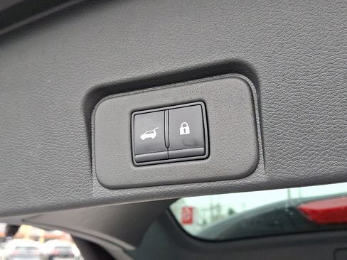 Certified 2023 Nissan Rogue Platinum w/ Platinum Premium Package image 32